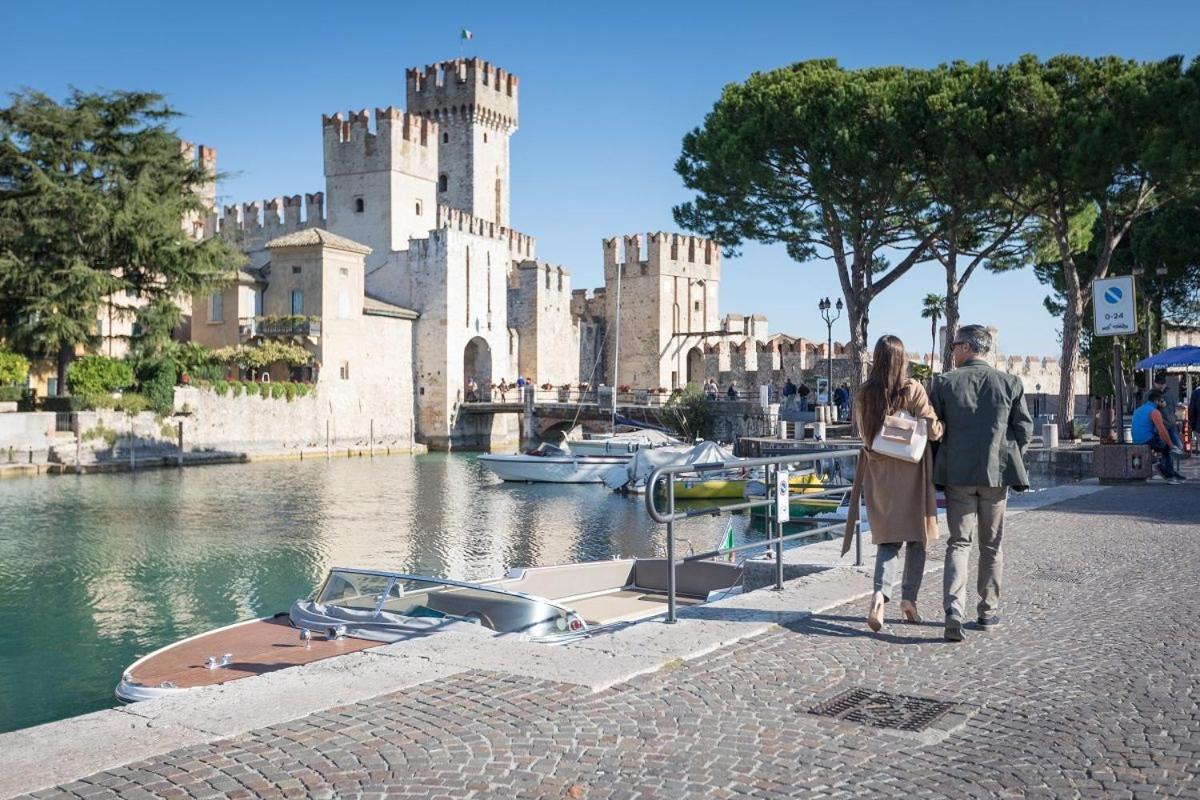 Sirmione Appartement Residenz Cesare エクステリア 写真